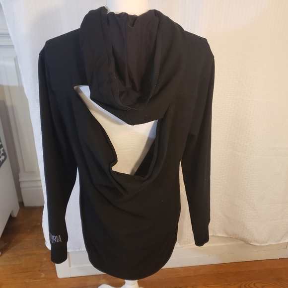 Victoria Sport Small Open Back Sweatshirt - Picture 3 of 8